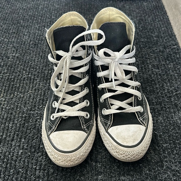 Converse high tops, in pretty good condition - Picture 1 of 3